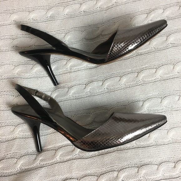 LOFT Shoes - LOFT Two Tone Black Patent & Rose Gold Heels